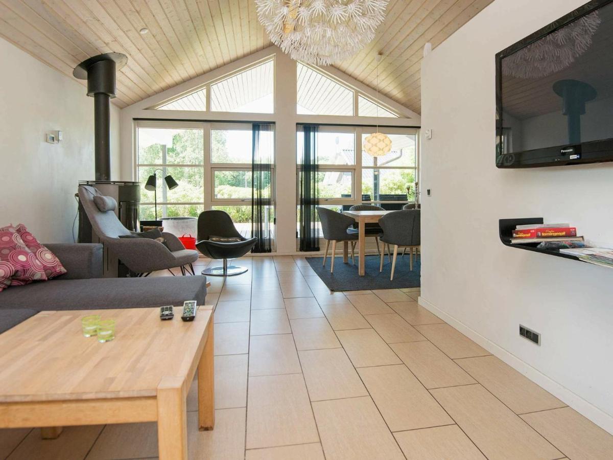 Holiday Home Sjølund エクステリア 写真