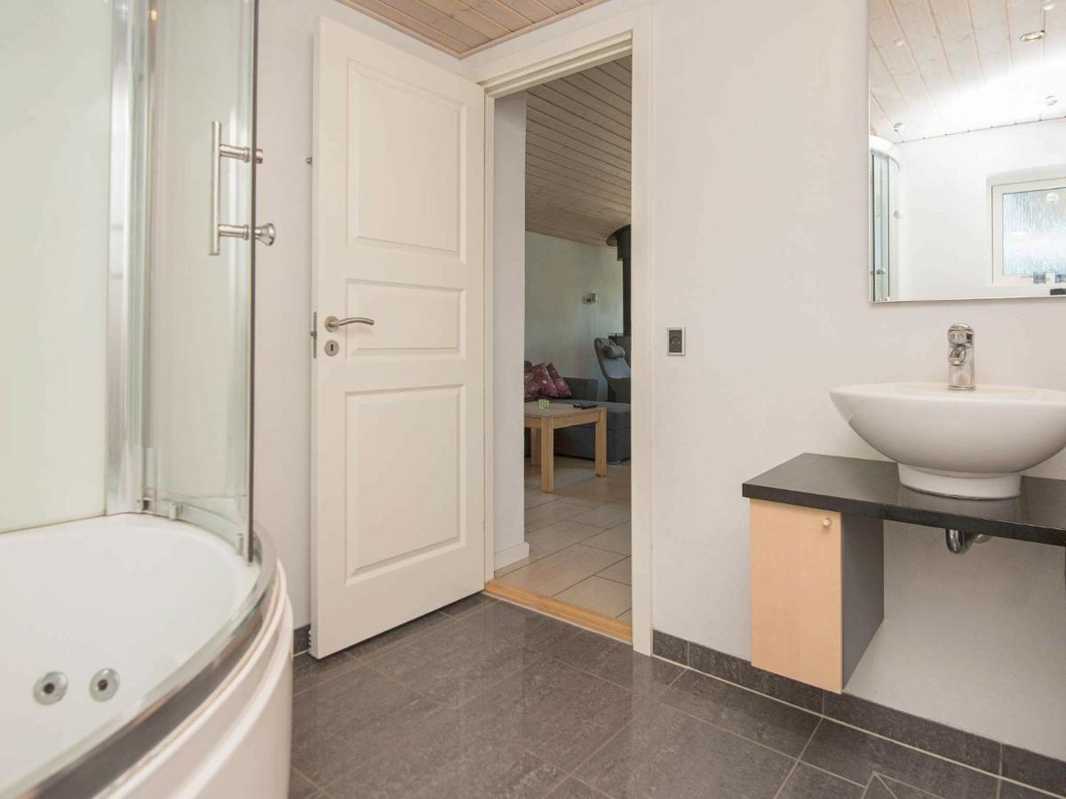 Holiday Home Sjølund エクステリア 写真